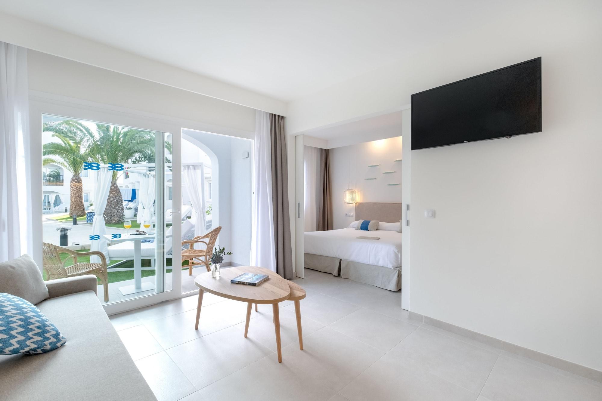Fergus Style Carema Beach Cala'N Bosch  Exterior photo