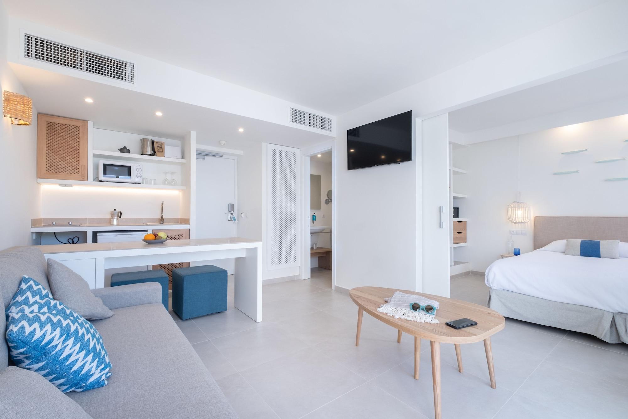 Fergus Style Carema Beach Cala'N Bosch  Exterior photo