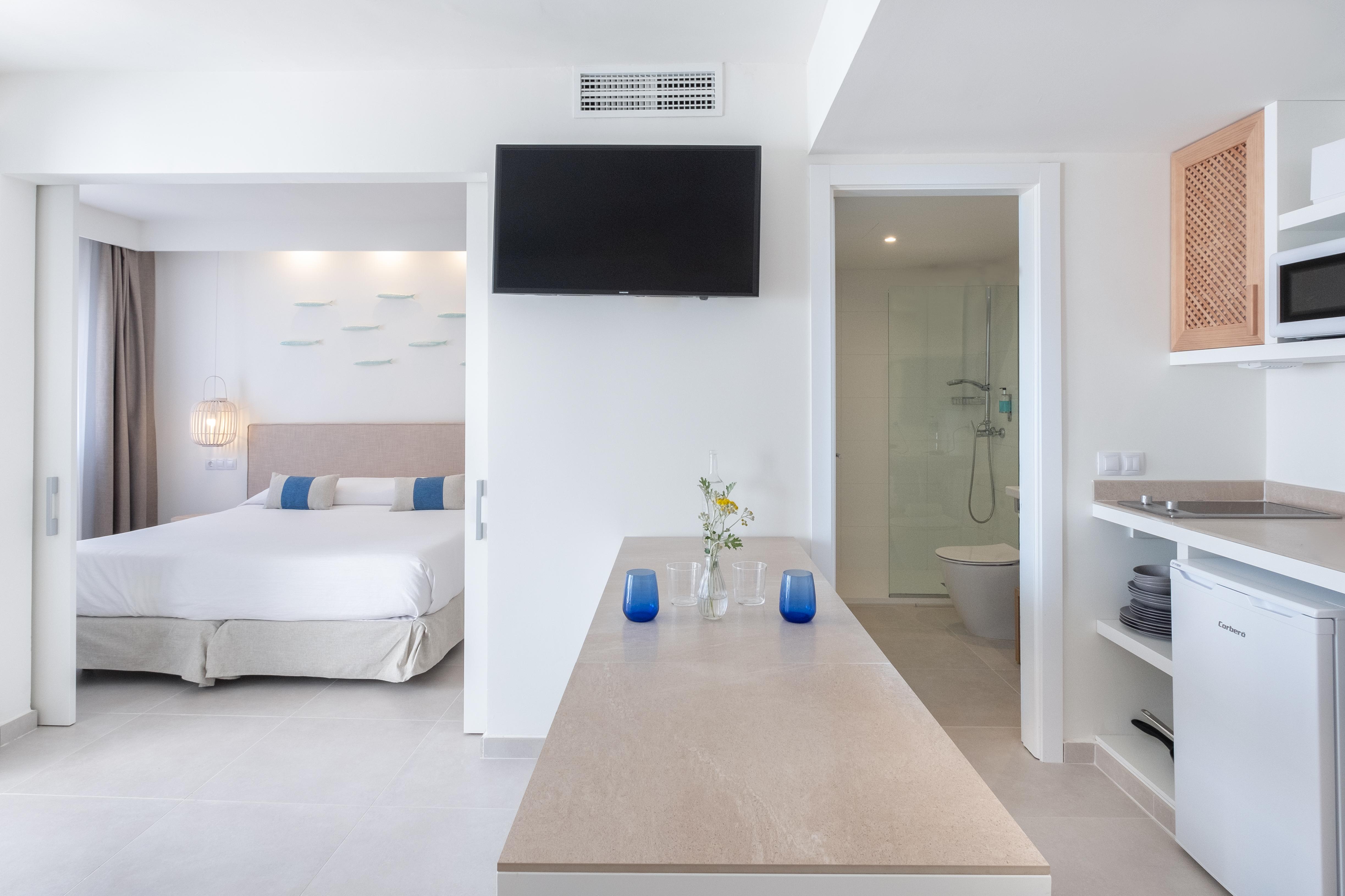 Fergus Style Carema Beach Cala'N Bosch  Exterior photo