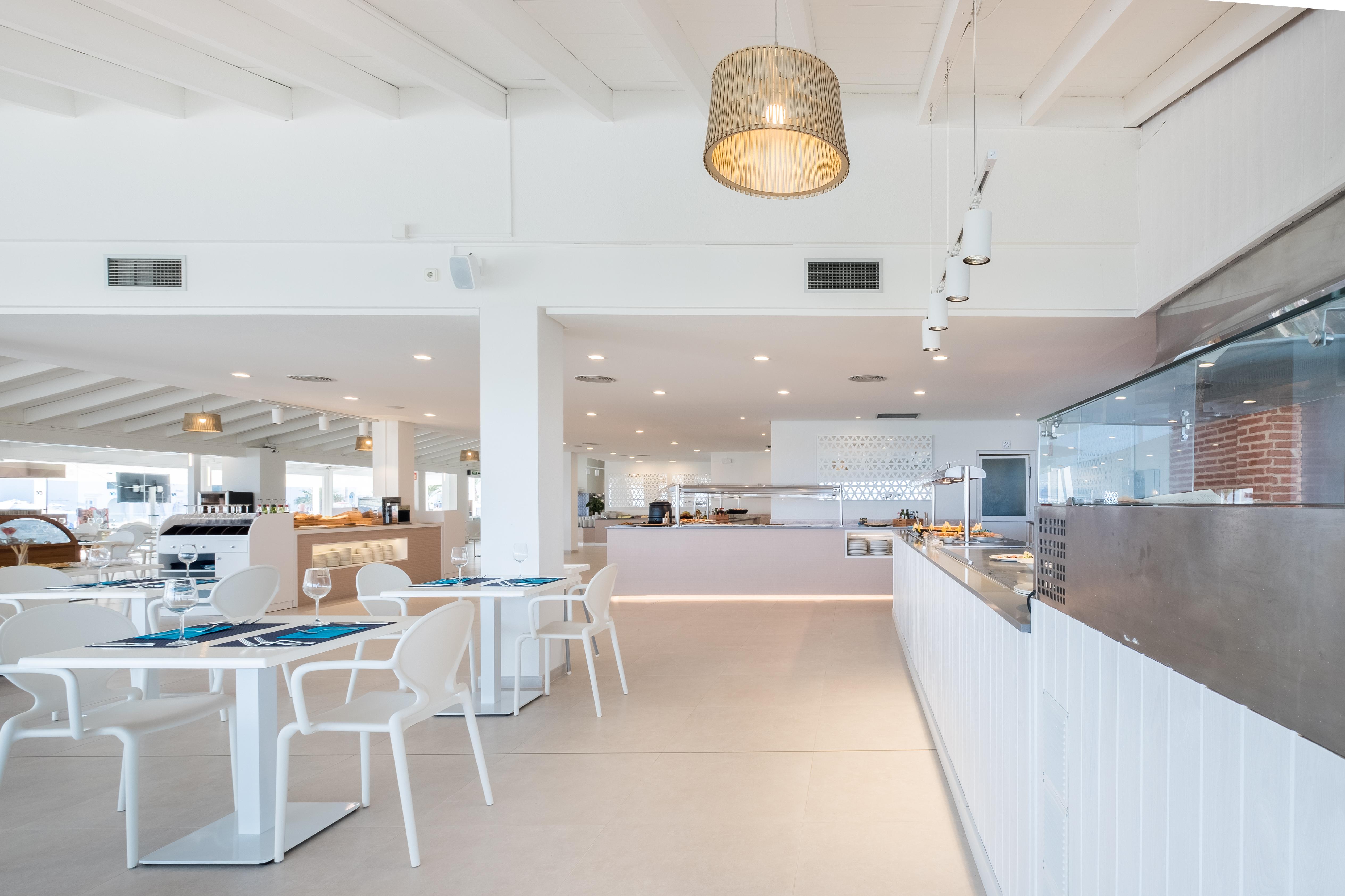 Fergus Style Carema Beach Cala'N Bosch  Exterior photo