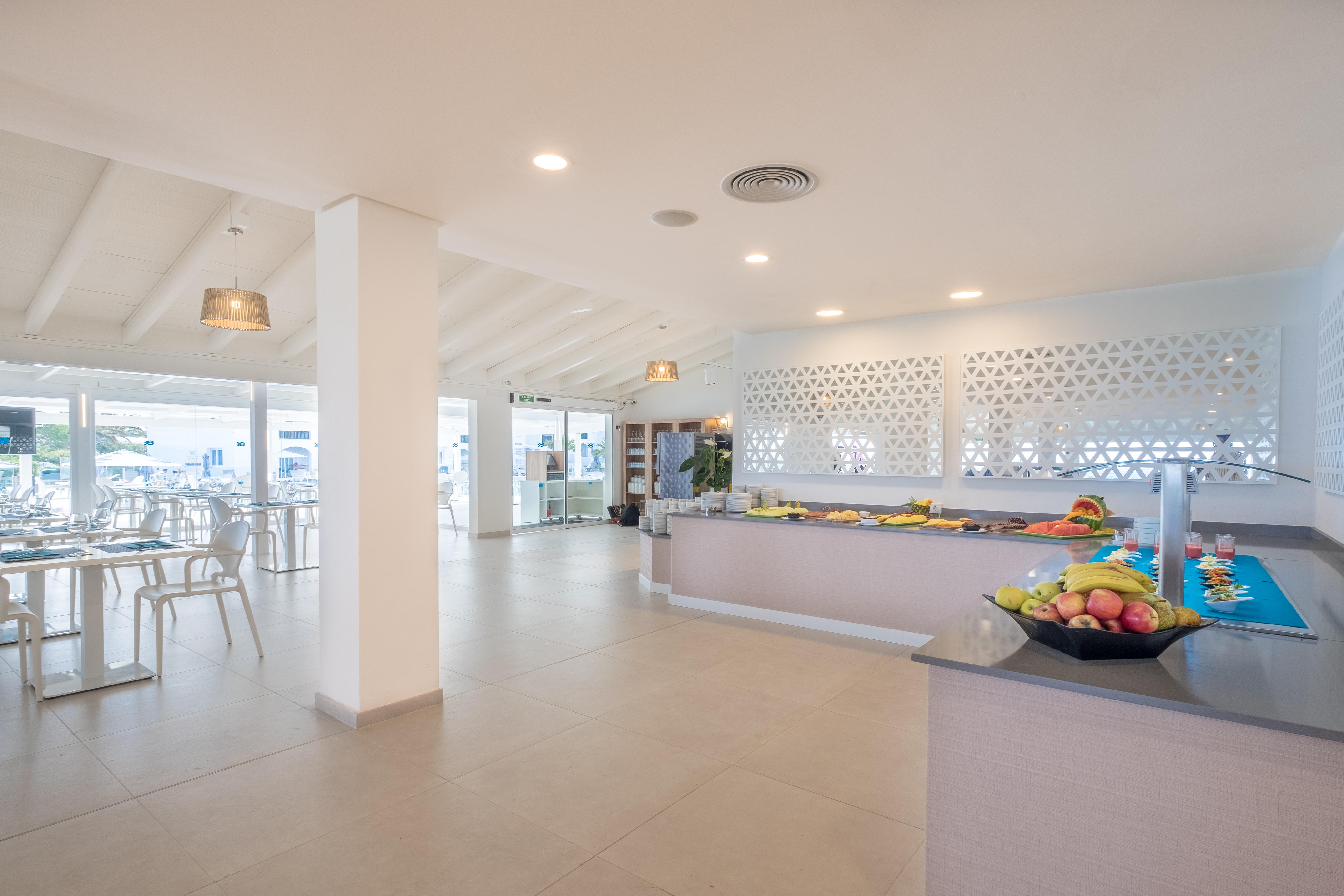 Fergus Style Carema Beach Cala'N Bosch  Exterior photo